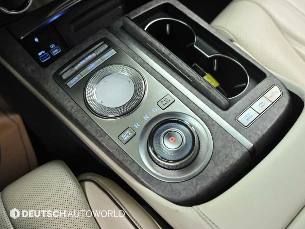 Genesis G80 — photo 09