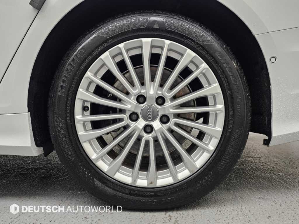 Audi A6 — photo 05
