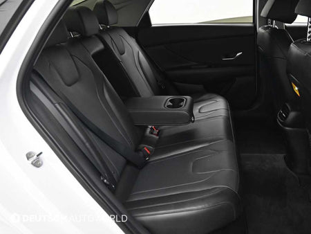 Hyundai Avante — photo 12