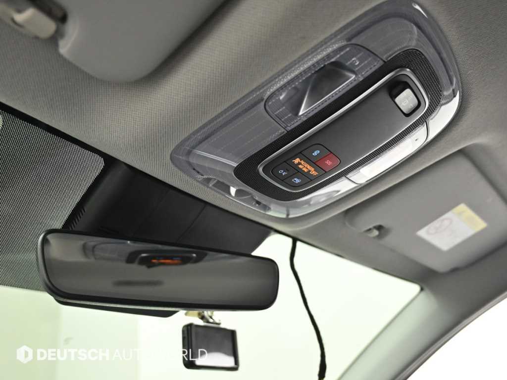 Hyundai Avante — photo 18