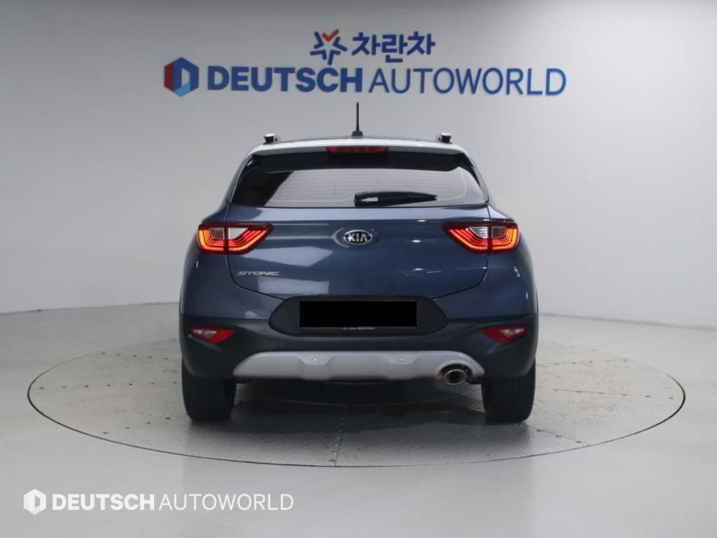 Kia Stonic — photo 04