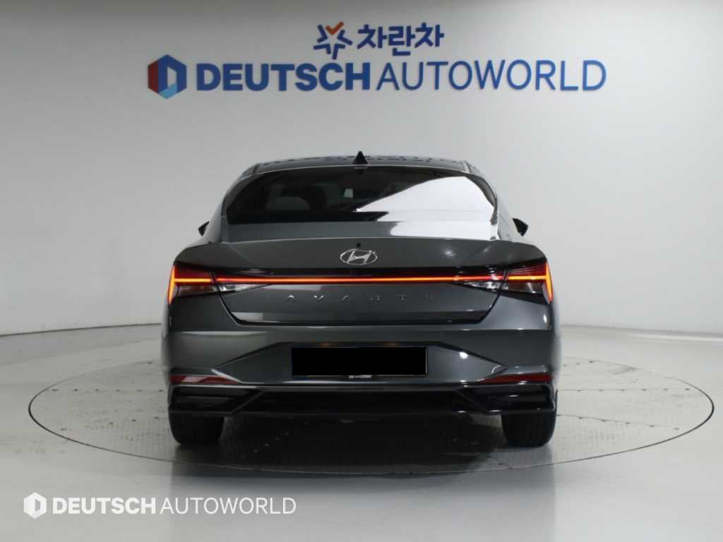 Hyundai Avante — photo 04