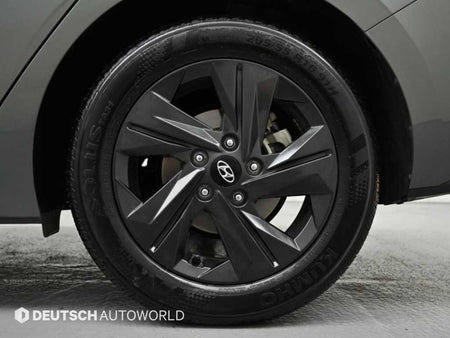 Hyundai Avante — photo 05