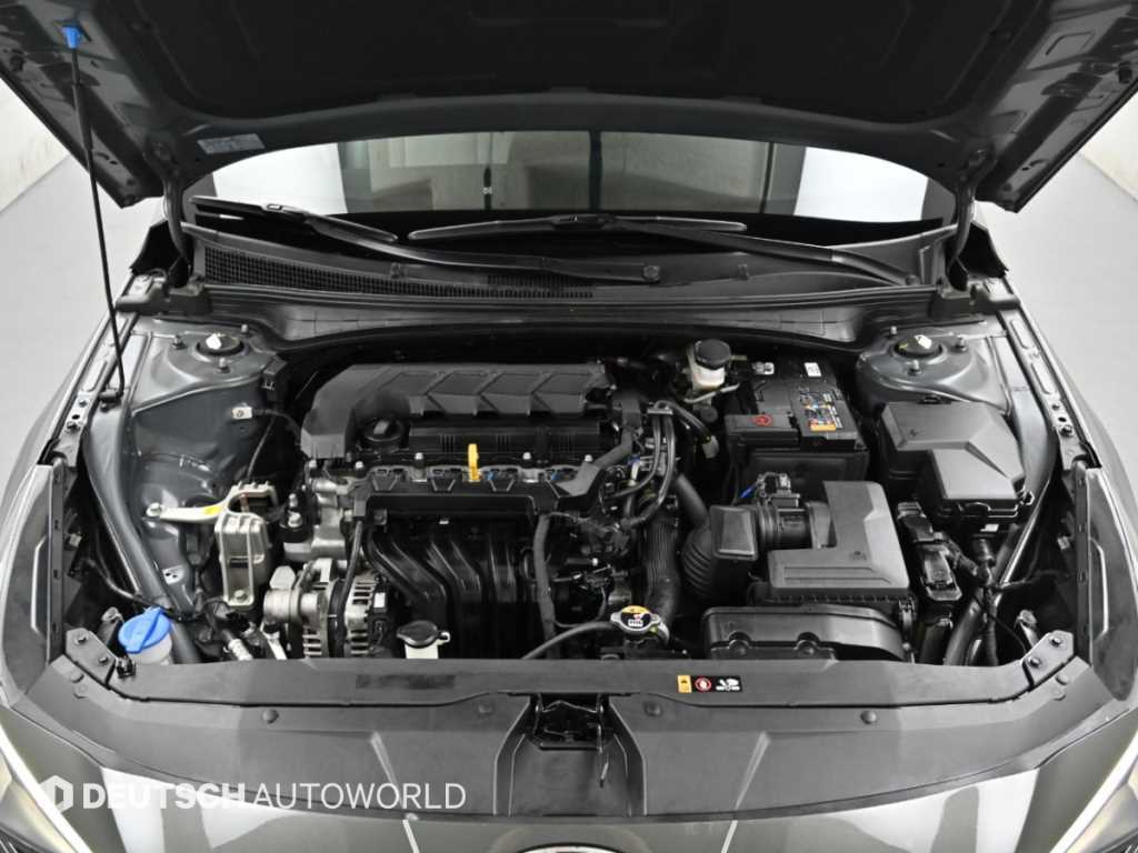 Hyundai Avante — photo 06