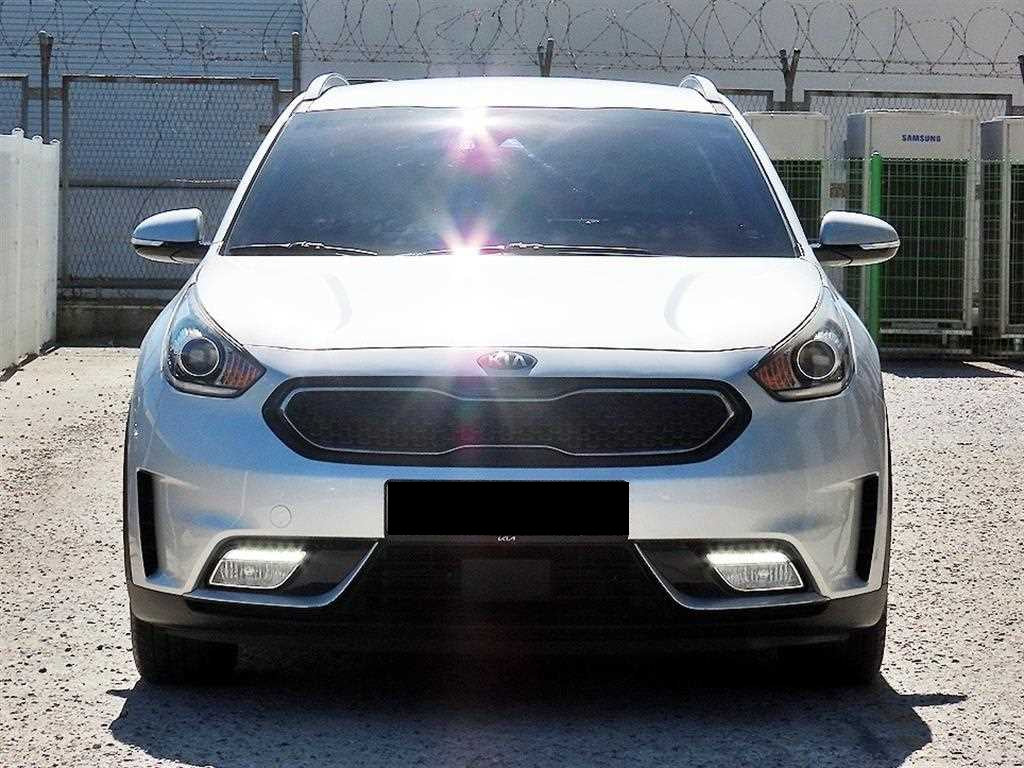 Kia Niro — photo 01