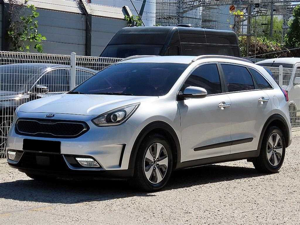 Kia Niro — photo 02