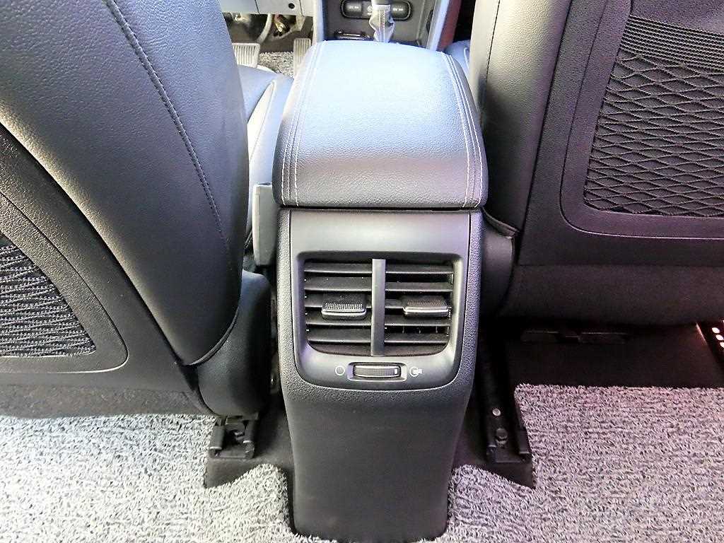 Kia Niro — photo 16