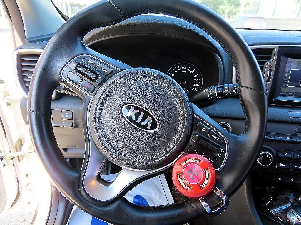 Kia Sportage — photo 08