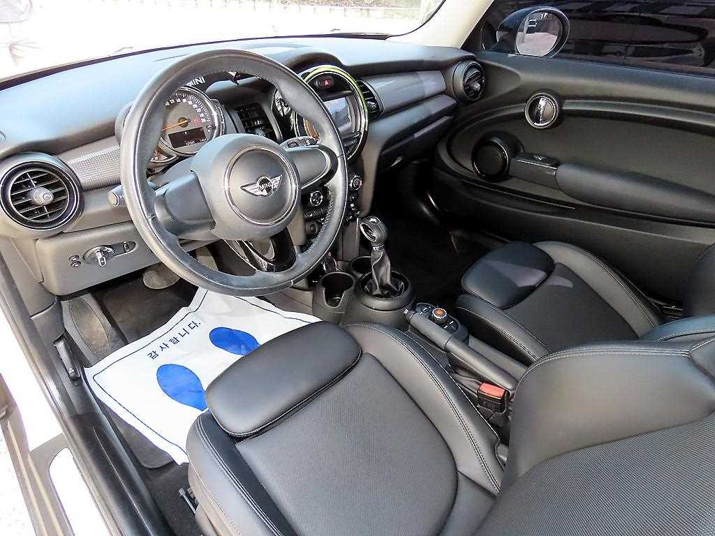 Mini Cooper — photo 07