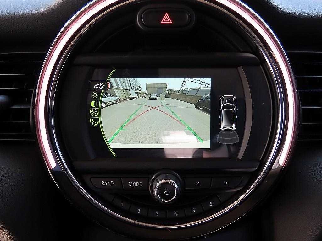 Mini Cooper — photo 13