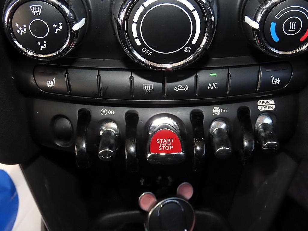 Mini Cooper — photo 15