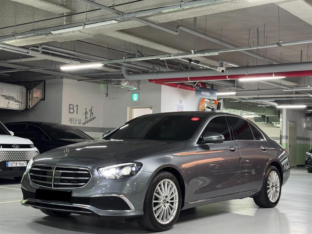 Mercedes-Benz E-Class — photo 03