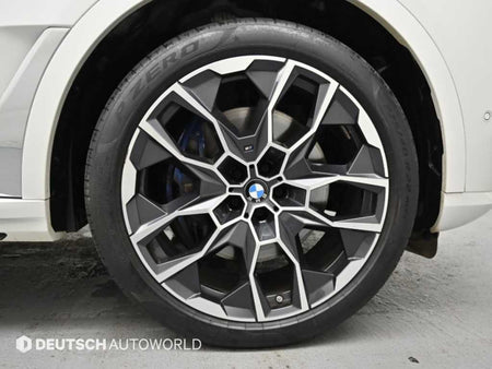 BMW X7 — photo 05