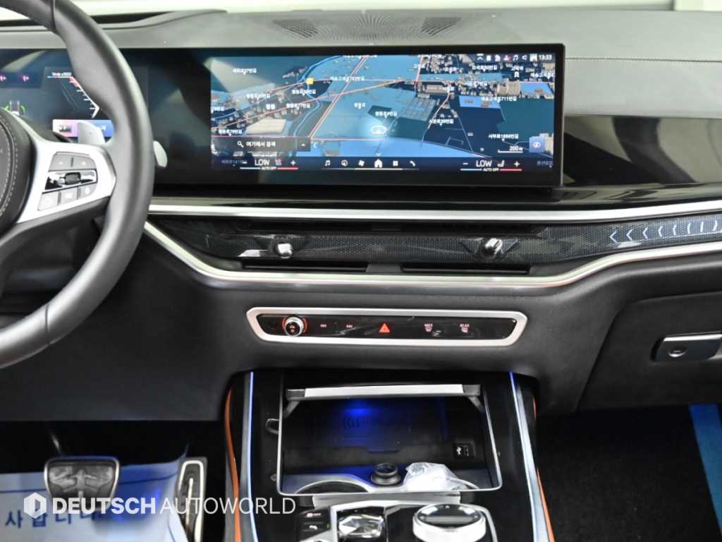 BMW X7 — photo 14