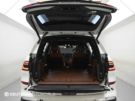 BMW X7 — photo 19