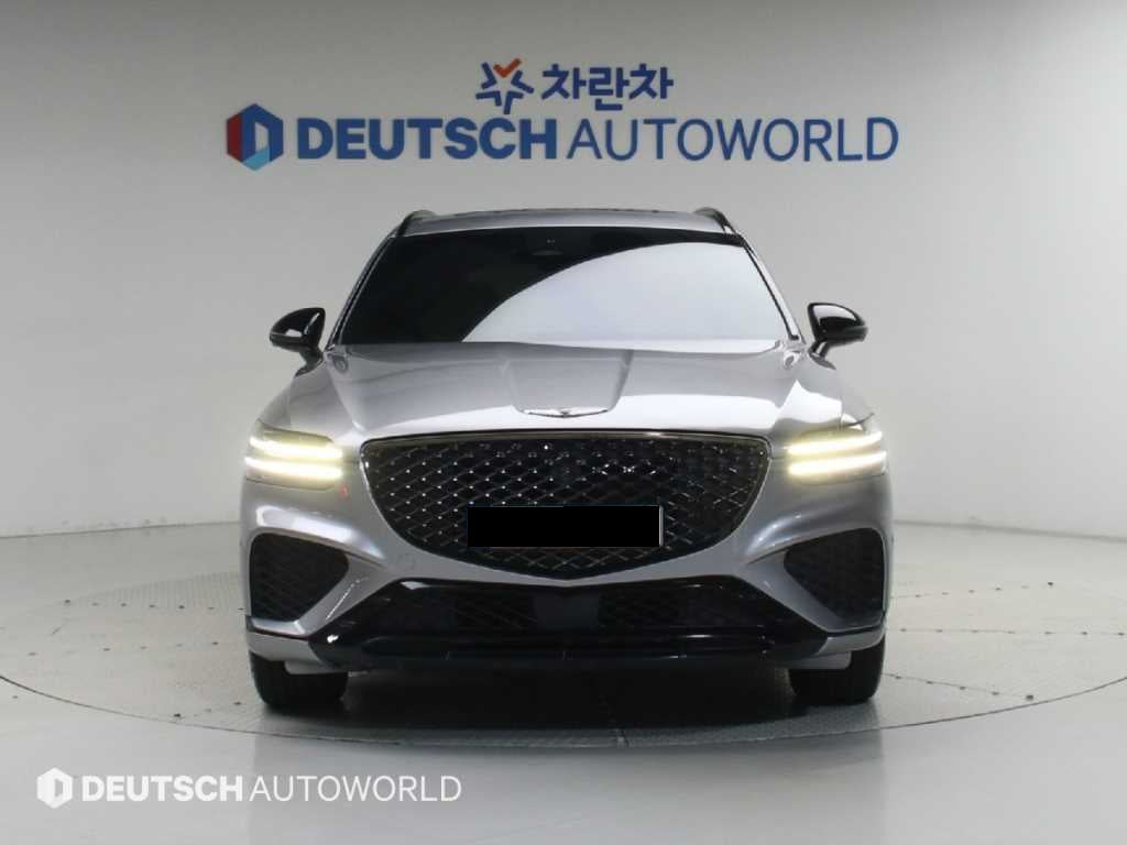 Genesis GV70 — photo 03