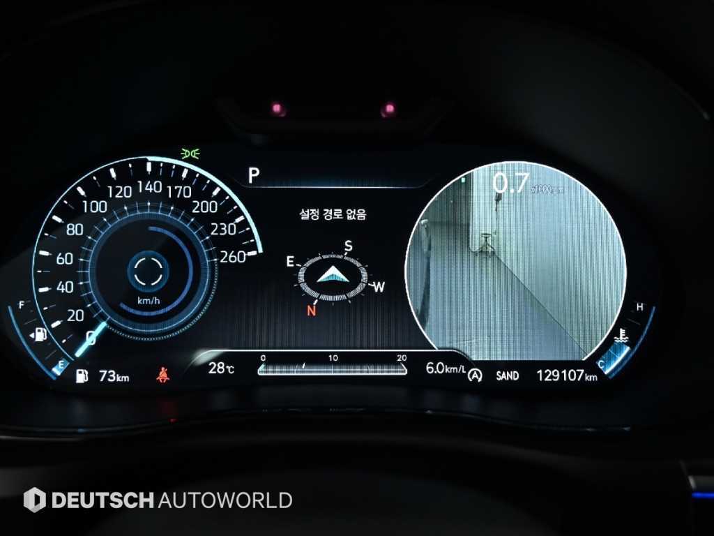 Genesis GV70 — photo 08
