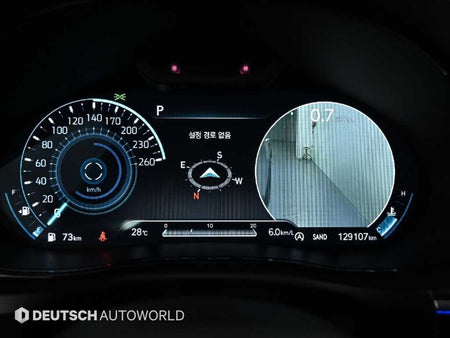Genesis GV70 — photo 08