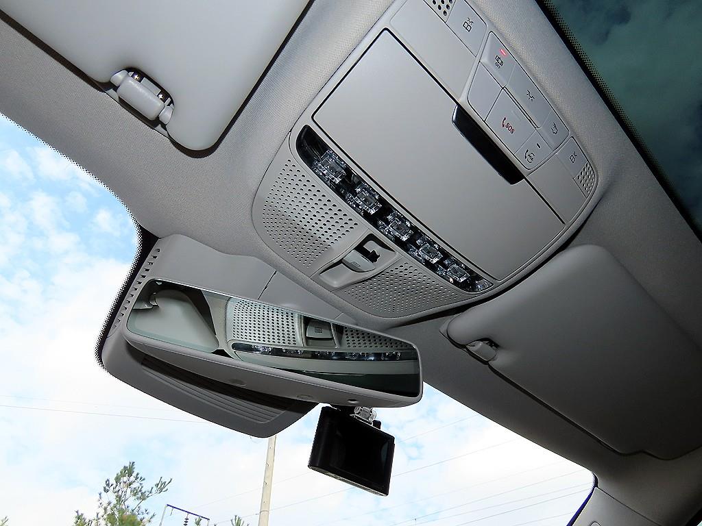 Mercedes-Benz E-Class — photo 15