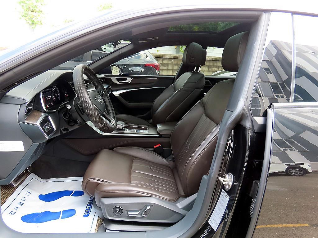 Audi A7 — photo 05