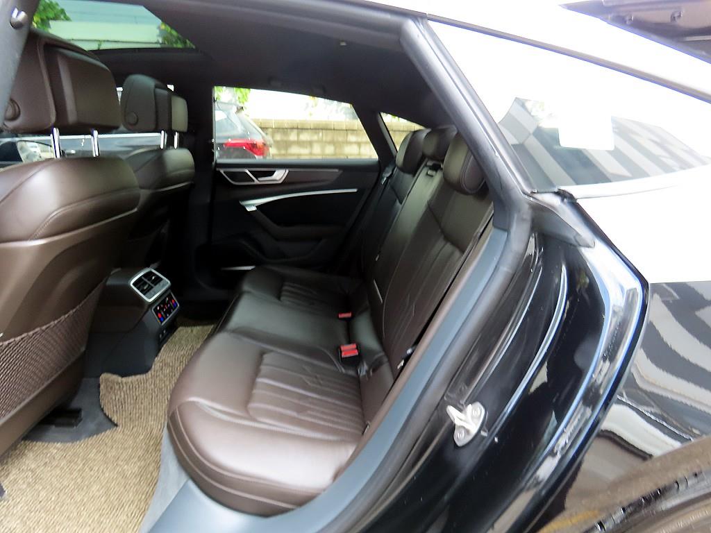 Audi A7 — photo 06