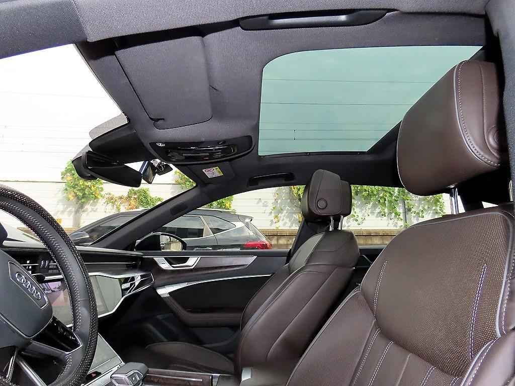 Audi A7 — photo 17