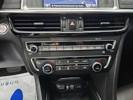 Kia K5 — photo 10