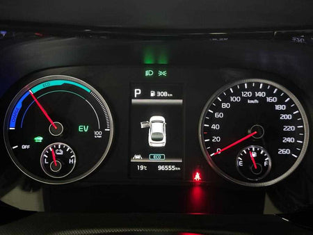 Kia K5 — photo 09