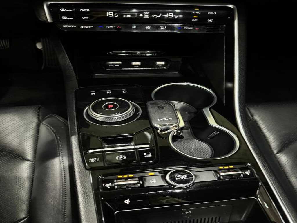 Kia K5 — photo 13