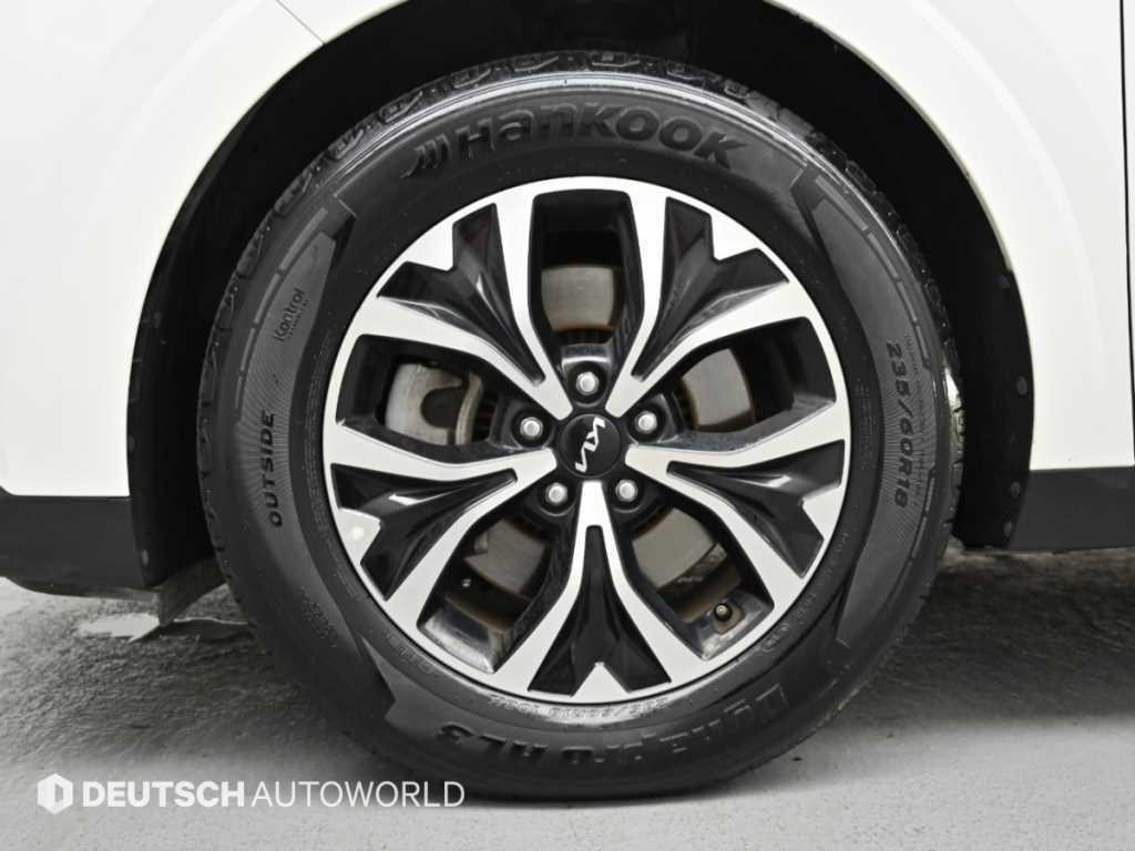 Kia Carnival — photo 06