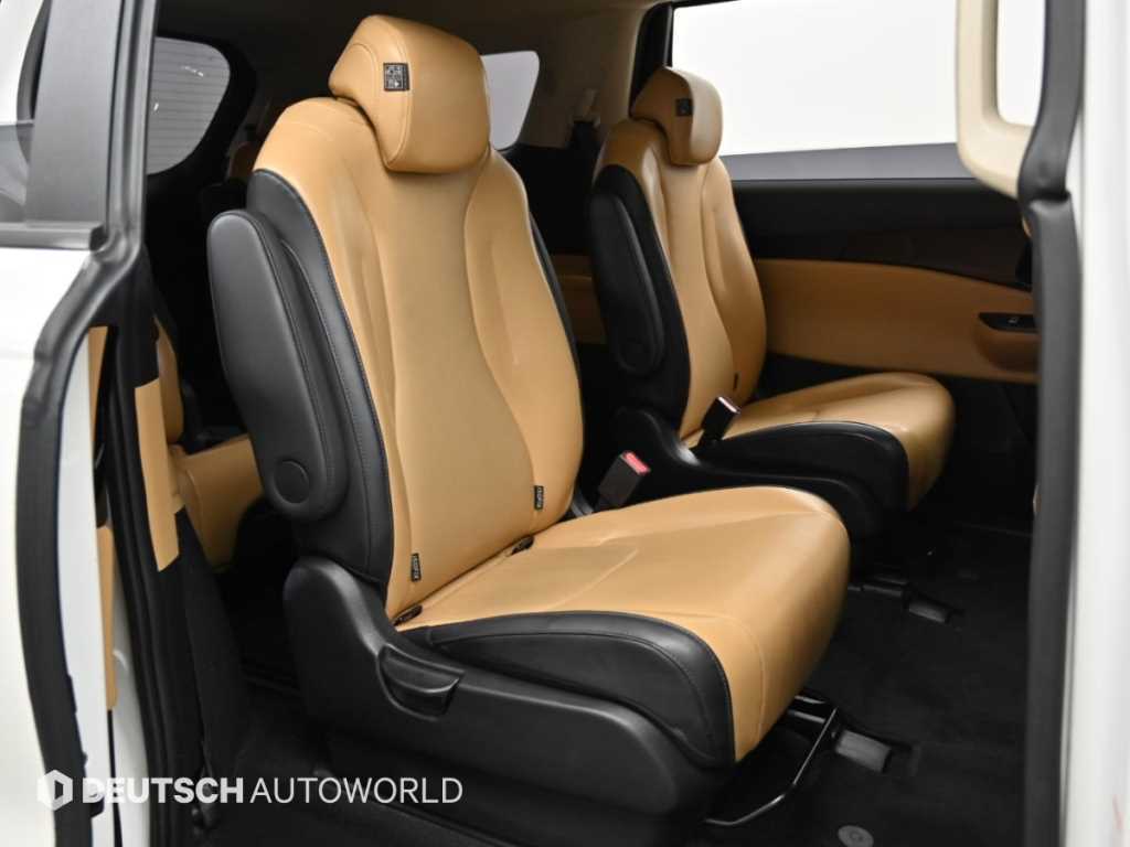 Kia Carnival — photo 13