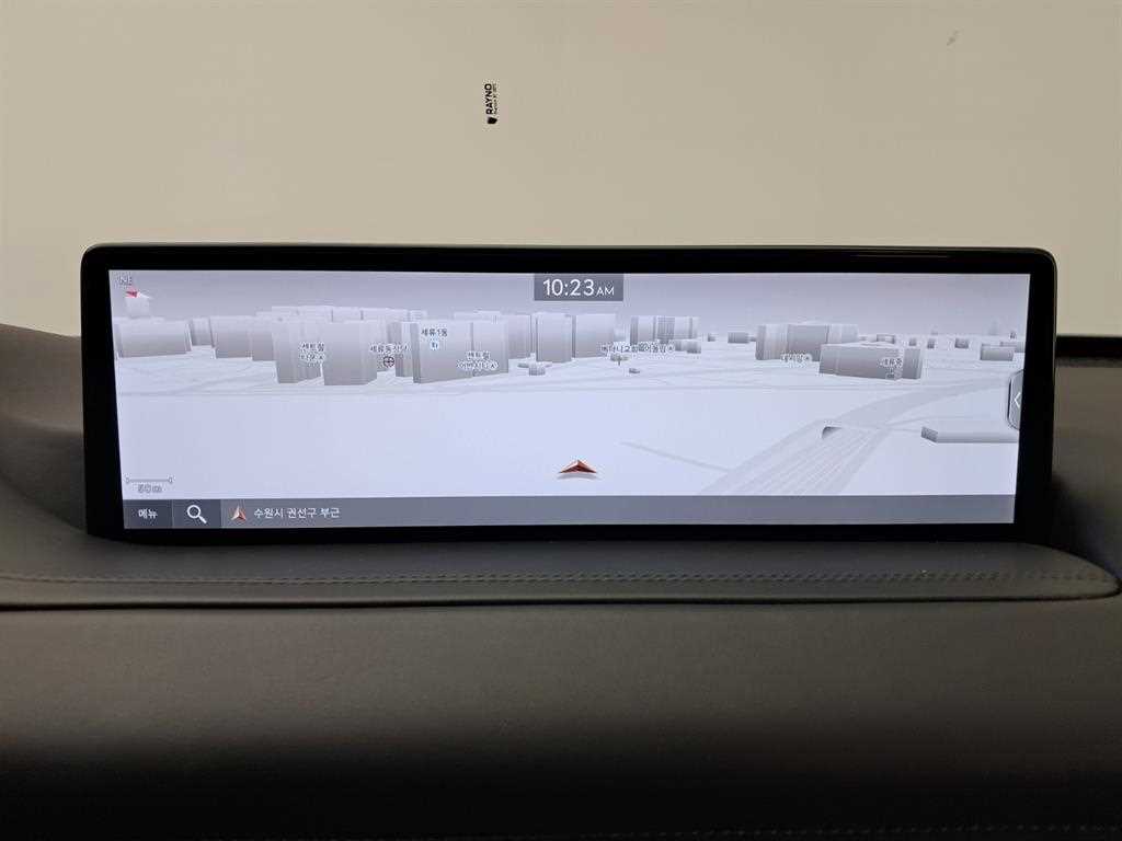 Genesis GV80 — photo 09