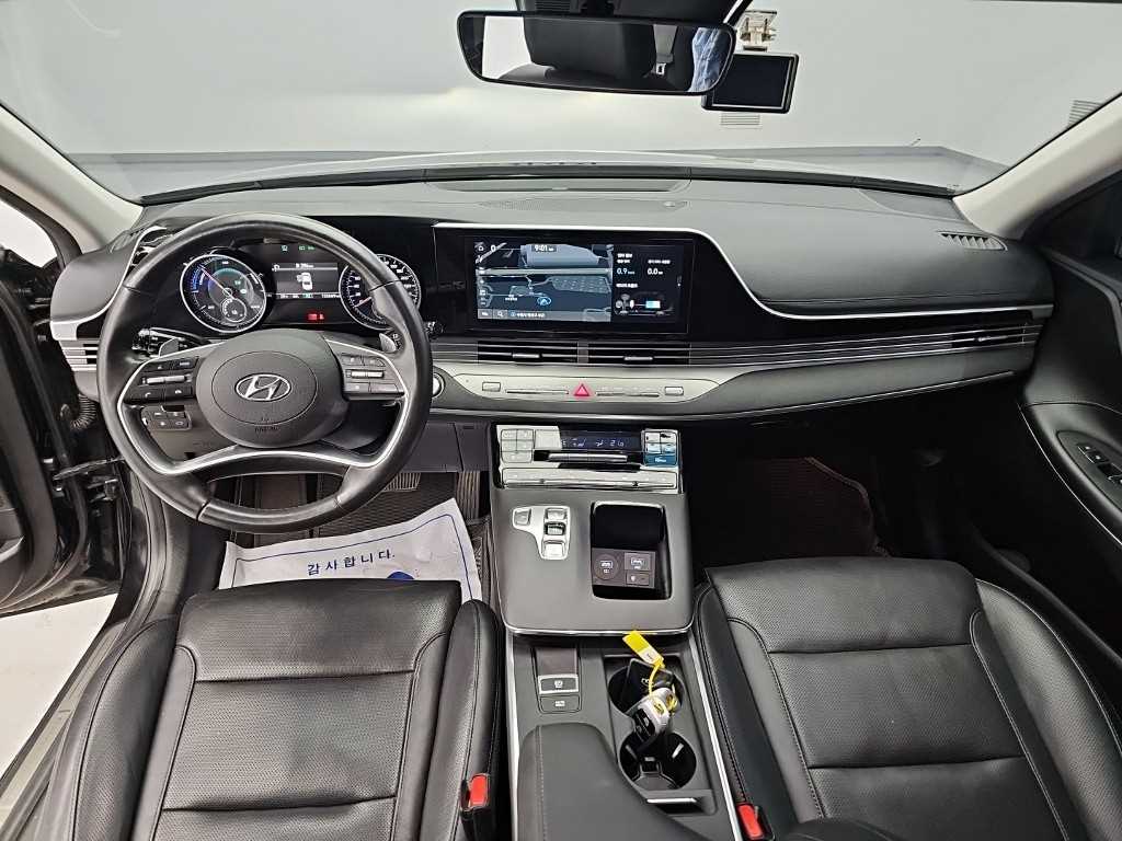 Hyundai Grandeur — photo 07