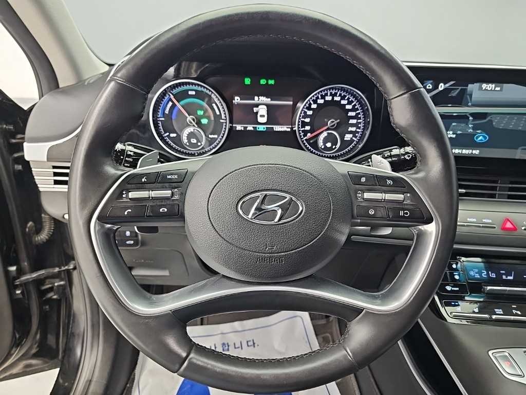 Hyundai Grandeur — photo 09