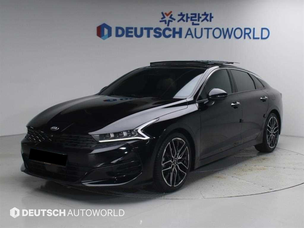Kia K5 — photo 01