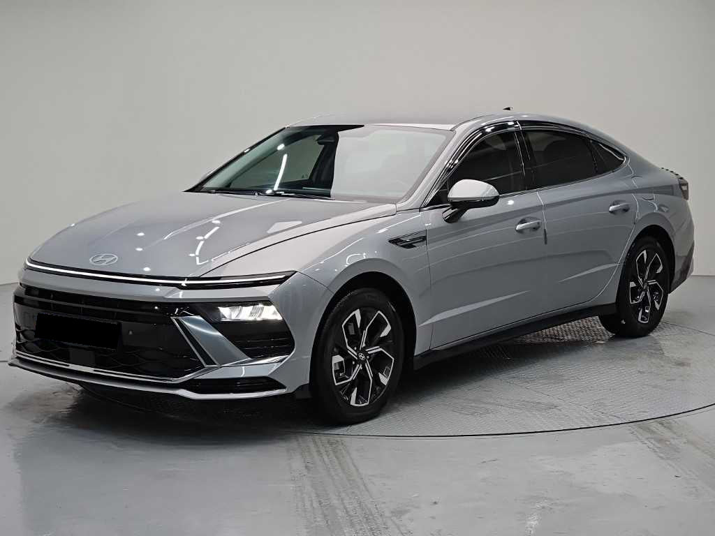 Hyundai Sonata — photo 01