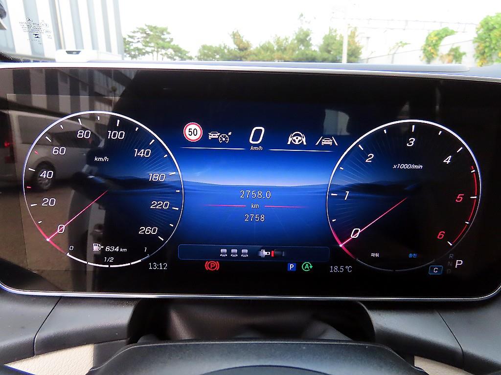 Mercedes-Benz GLC-Class — photo 09