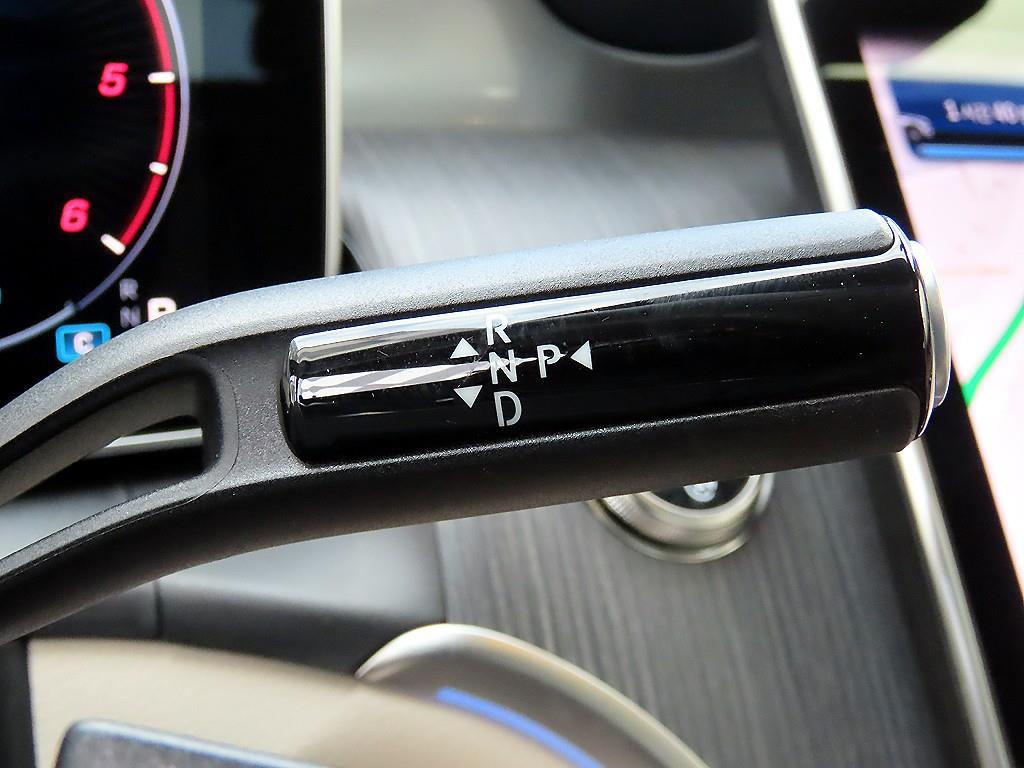 Mercedes-Benz GLC-Class — photo 11