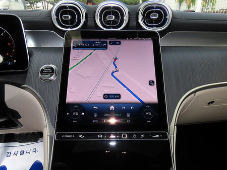 Mercedes-Benz GLC-Class — photo 12