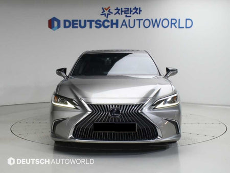 Lexus ES — photo 03