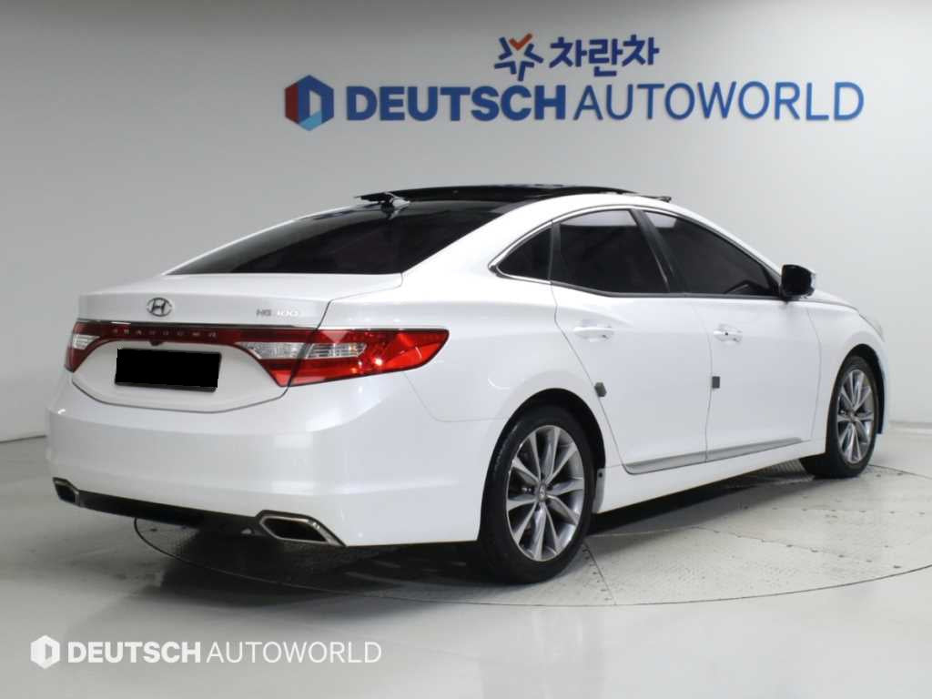 Hyundai Grandeur — photo 02