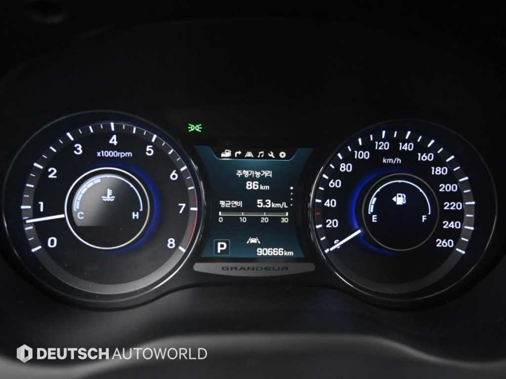 Hyundai Grandeur — photo 09