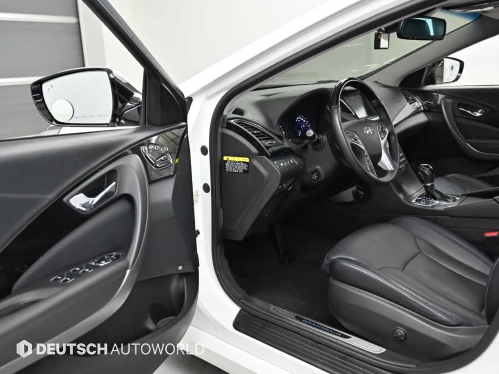 Hyundai Grandeur — photo 10