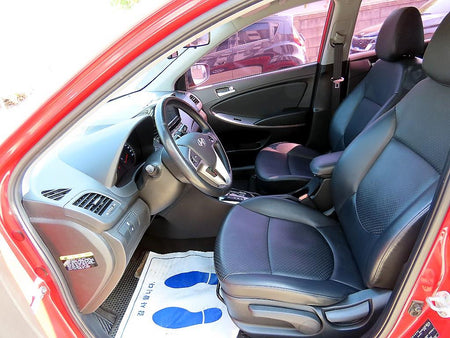 Hyundai Accent — photo 05