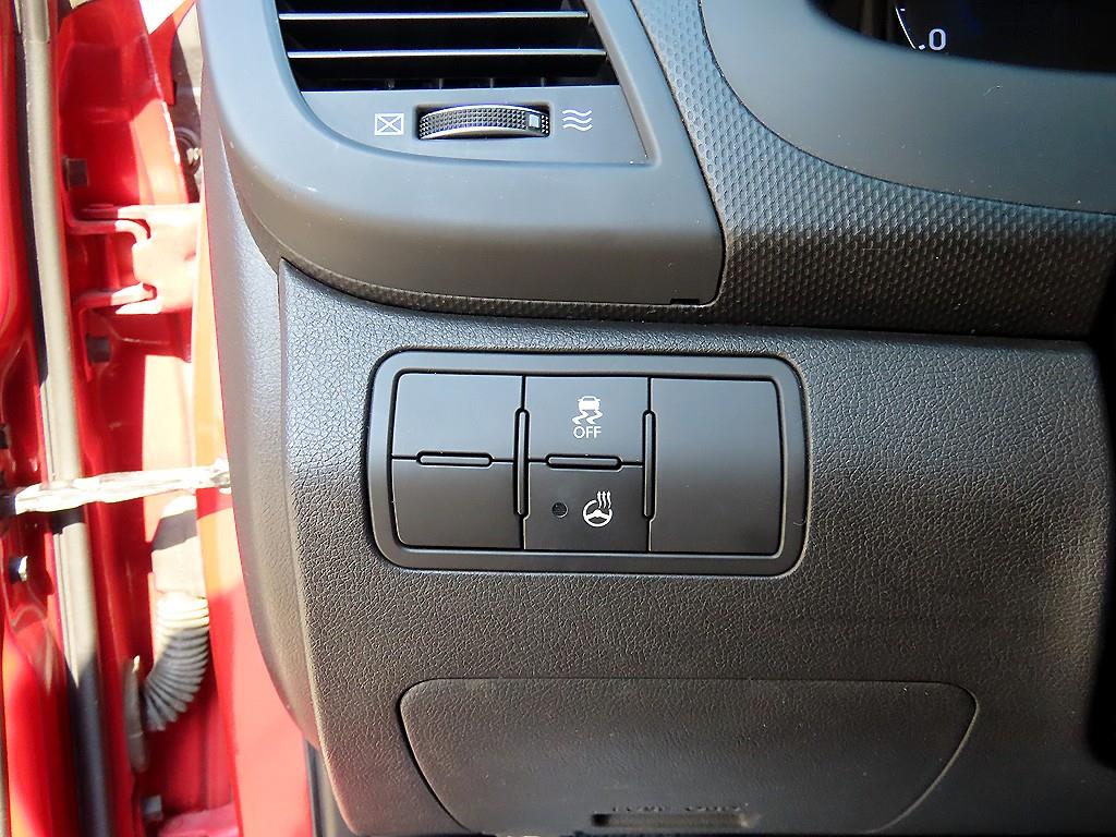 Hyundai Accent — photo 12