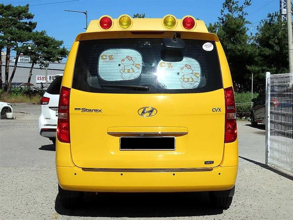 Hyundai Starex — photo 04