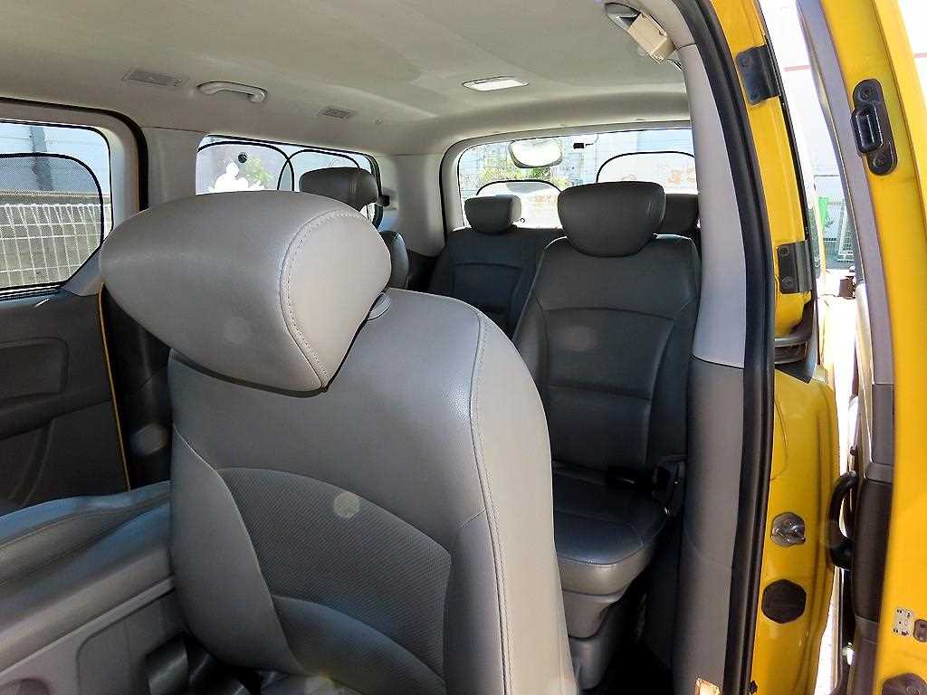 Hyundai Starex — photo 07