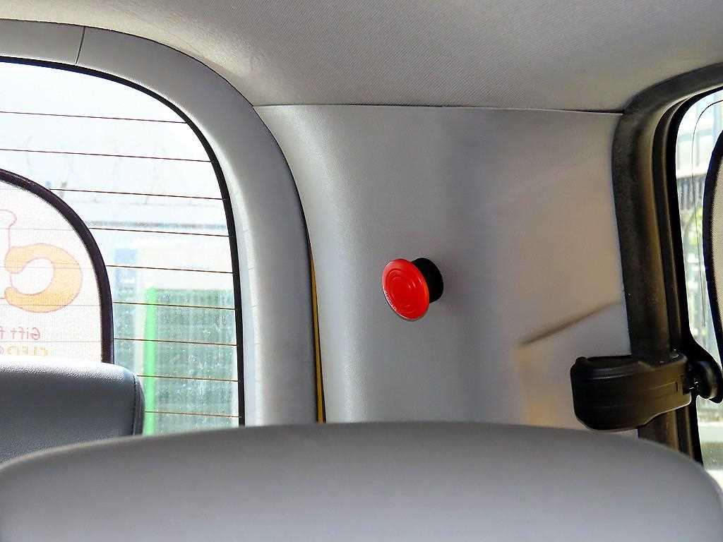 Hyundai Starex — photo 17