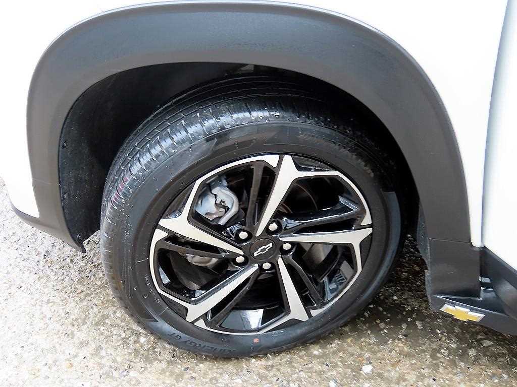 CHEVROLET Trailblazer — photo 20