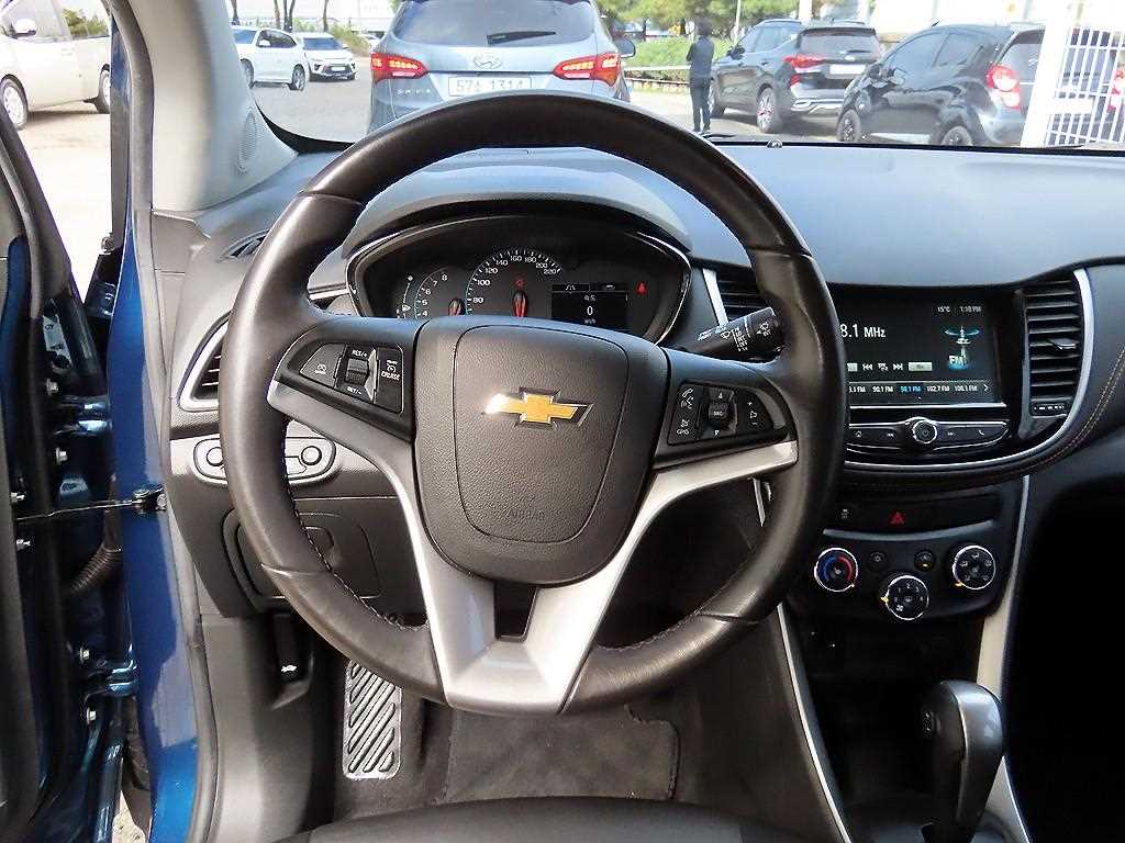 CHEVROLET Trax — photo 08